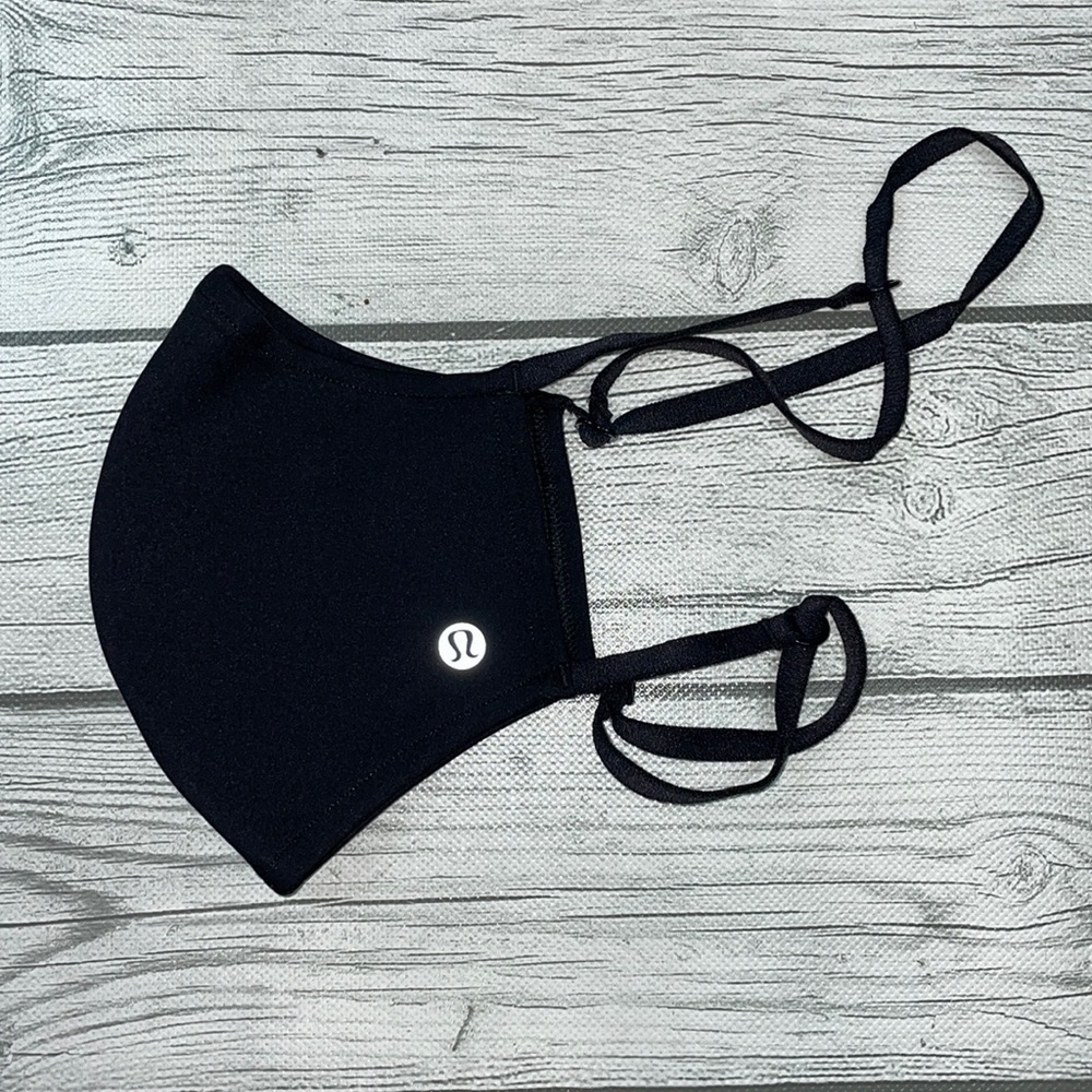 Lululemon Double Strap Face Mask